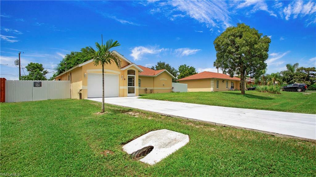 Property Photo:  2951 49th Ln SW  FL 34116 