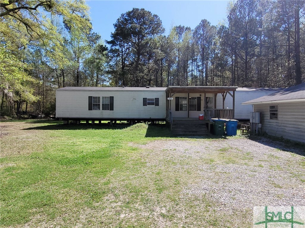 Property Photo:  221 John Carter Road  GA 31302 