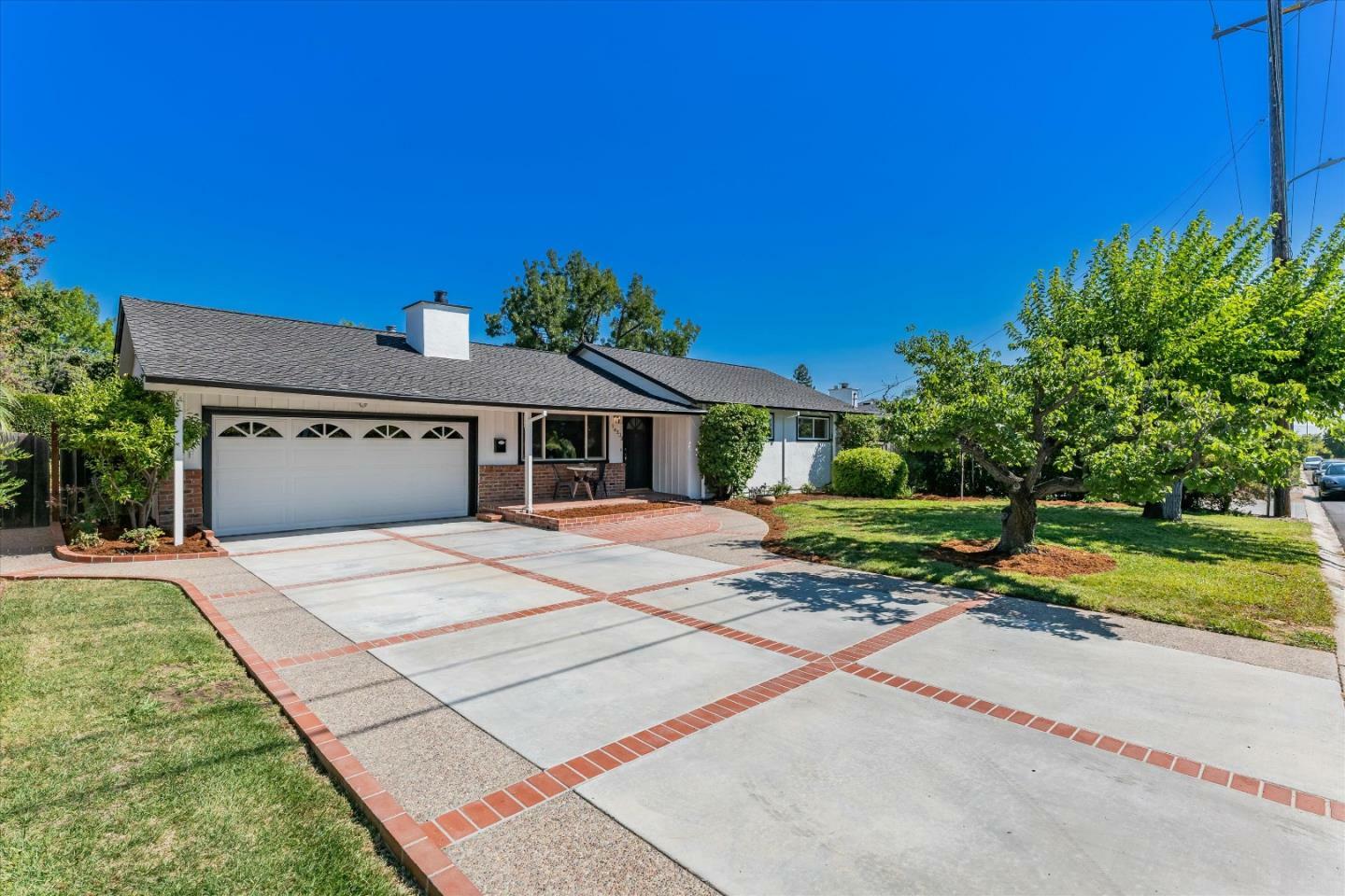 Property Photo:  14333 Branham Lane  CA 95124 