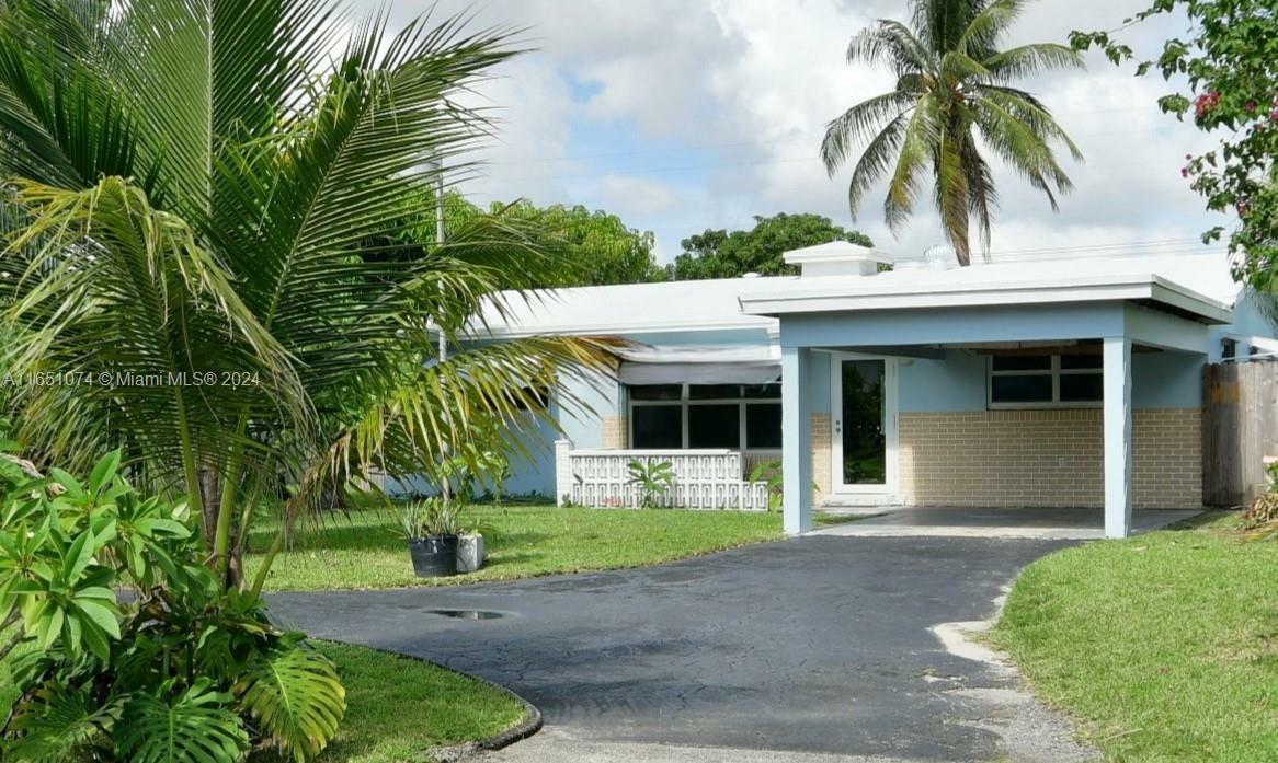 Property Photo:  4671 SW 35th Ave  FL 33312 