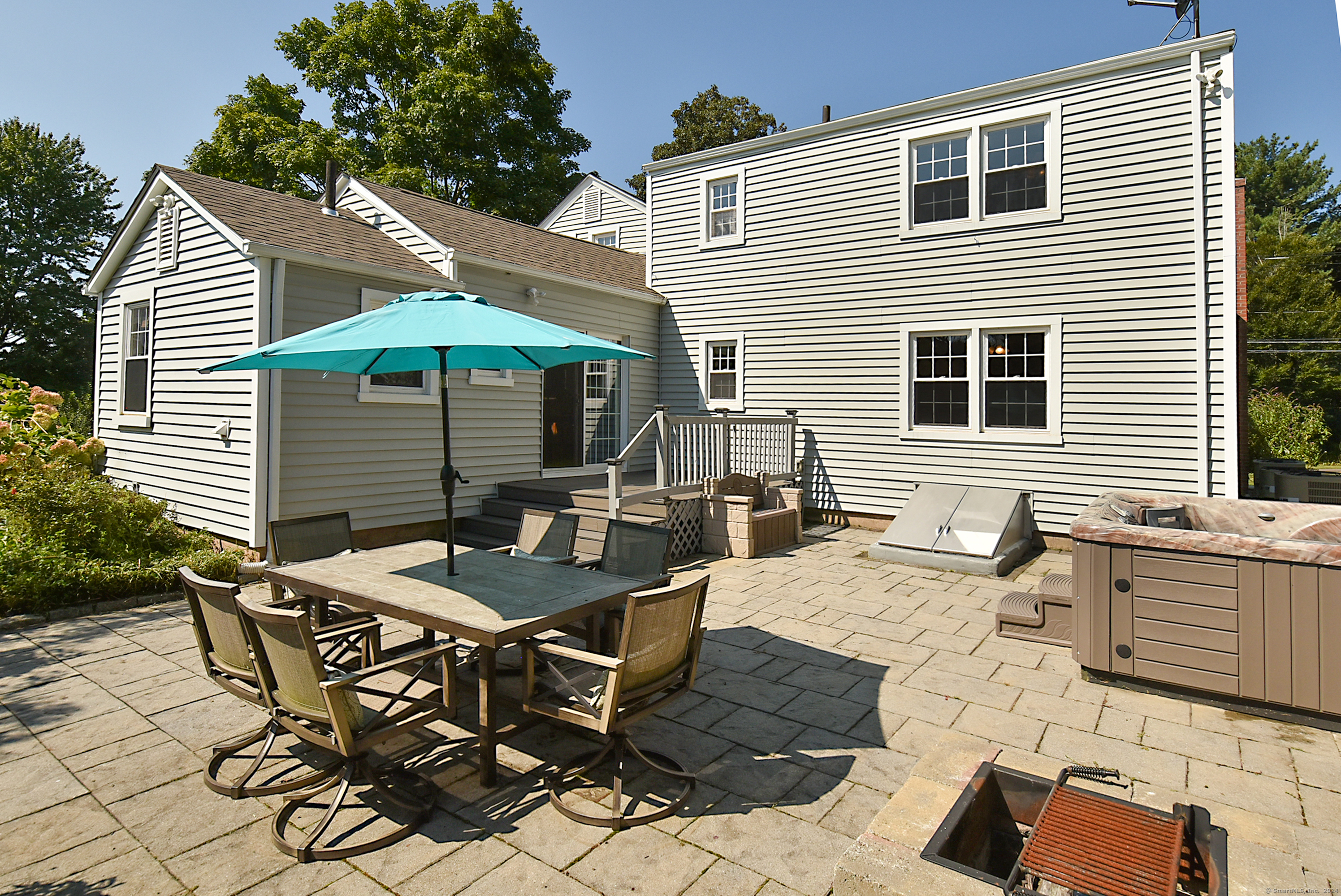 Property Photo:  178 Foster Street  CT 06074 