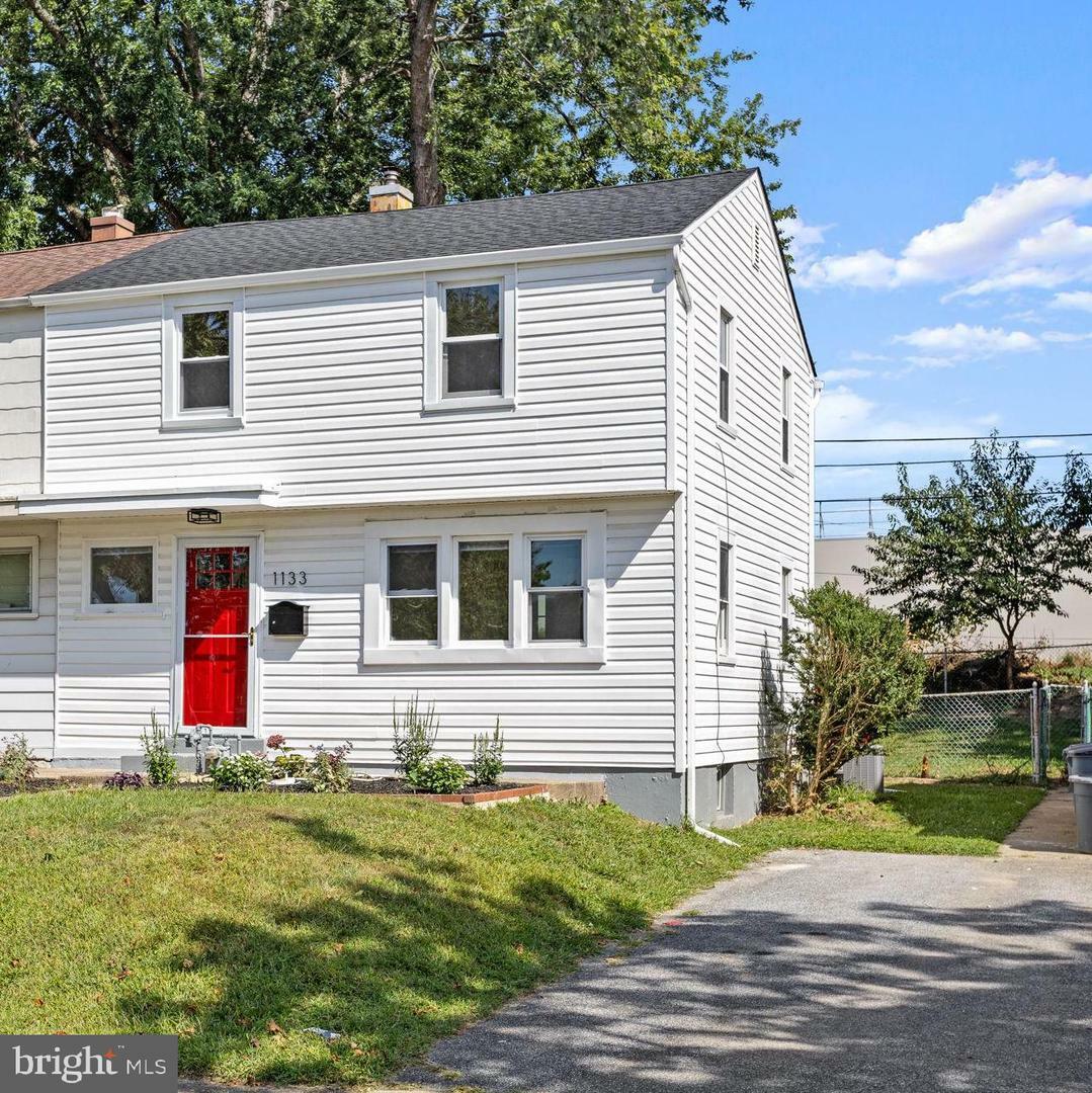 Property Photo:  1133 Mulberry Street  PA 19015 