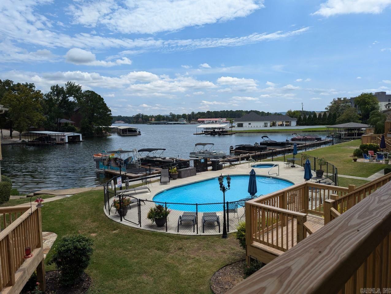 Property Photo:  2301 Higdon Ferry B4 Unit B4  AR 71913-9673 