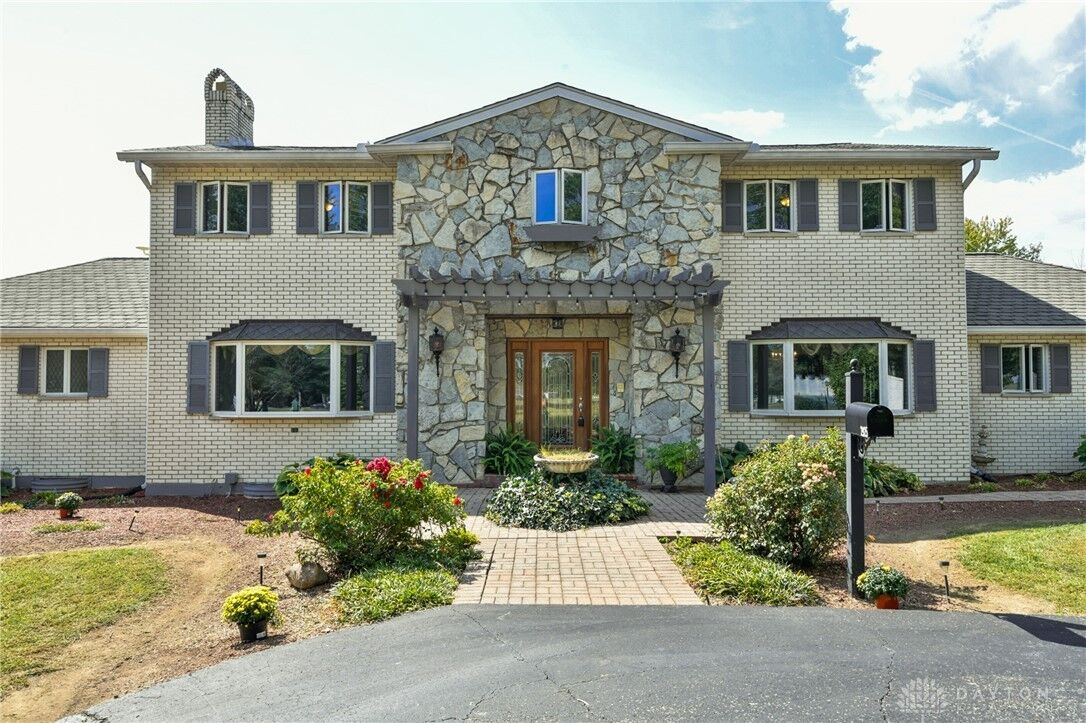 Property Photo: 2925 State Route 122 OH 45005