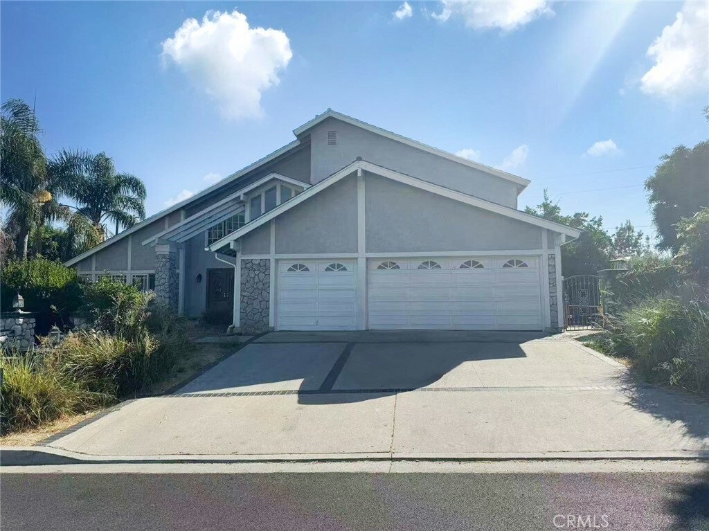 Property Photo:  19402 Lemon Hill Drive  CA 92705 