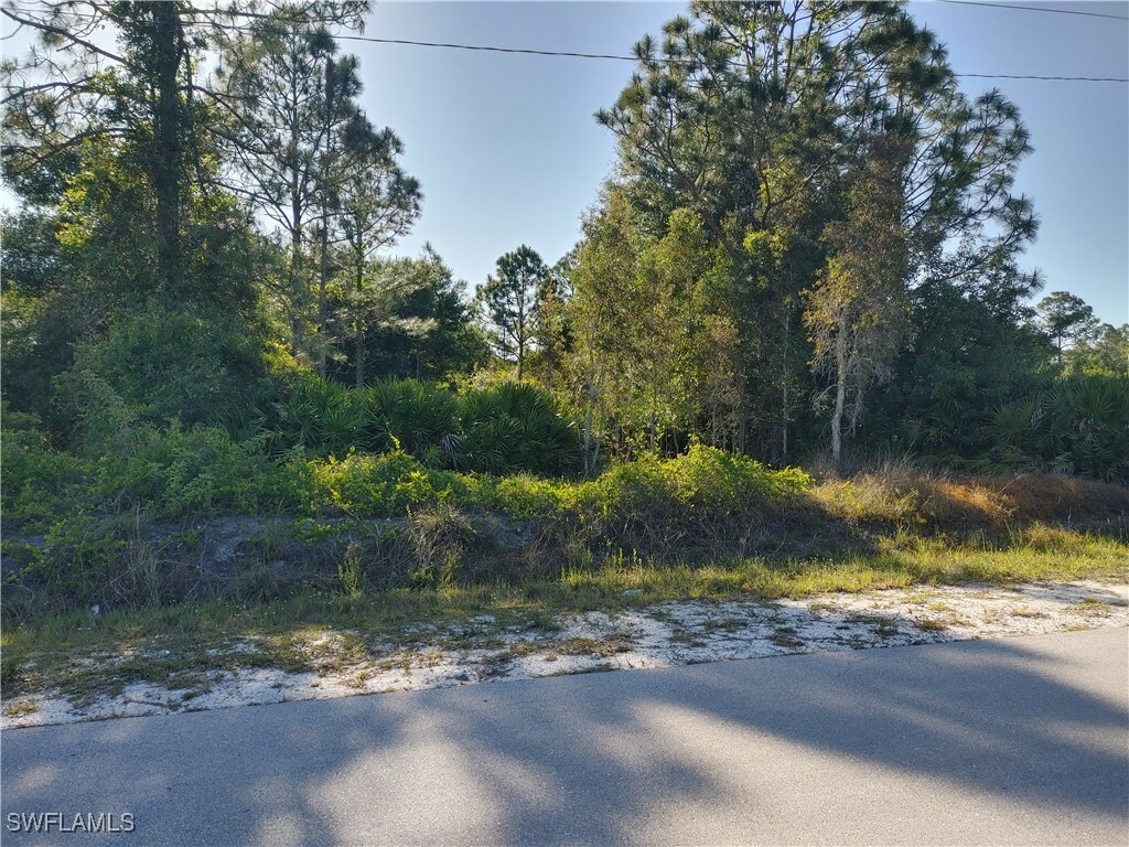 Property Photo:  601 W 14th Street  FL 33972 