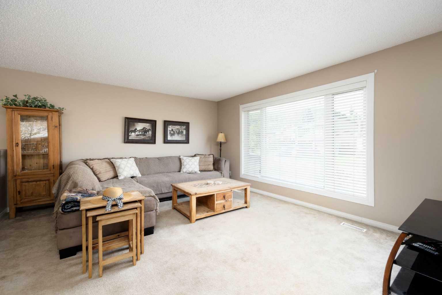 Photo de la propriété:  142 Grayling Crescent  AB T9J 1K5 