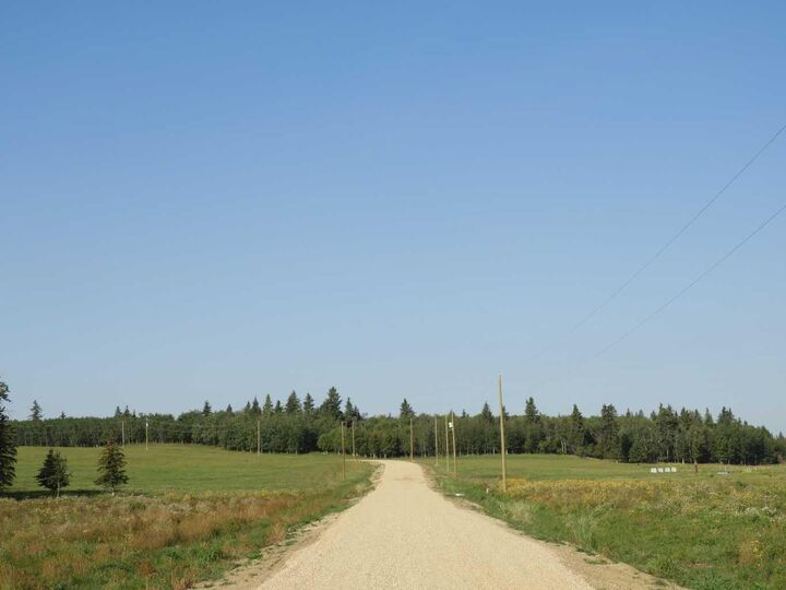 7 Country Acres — photo 1