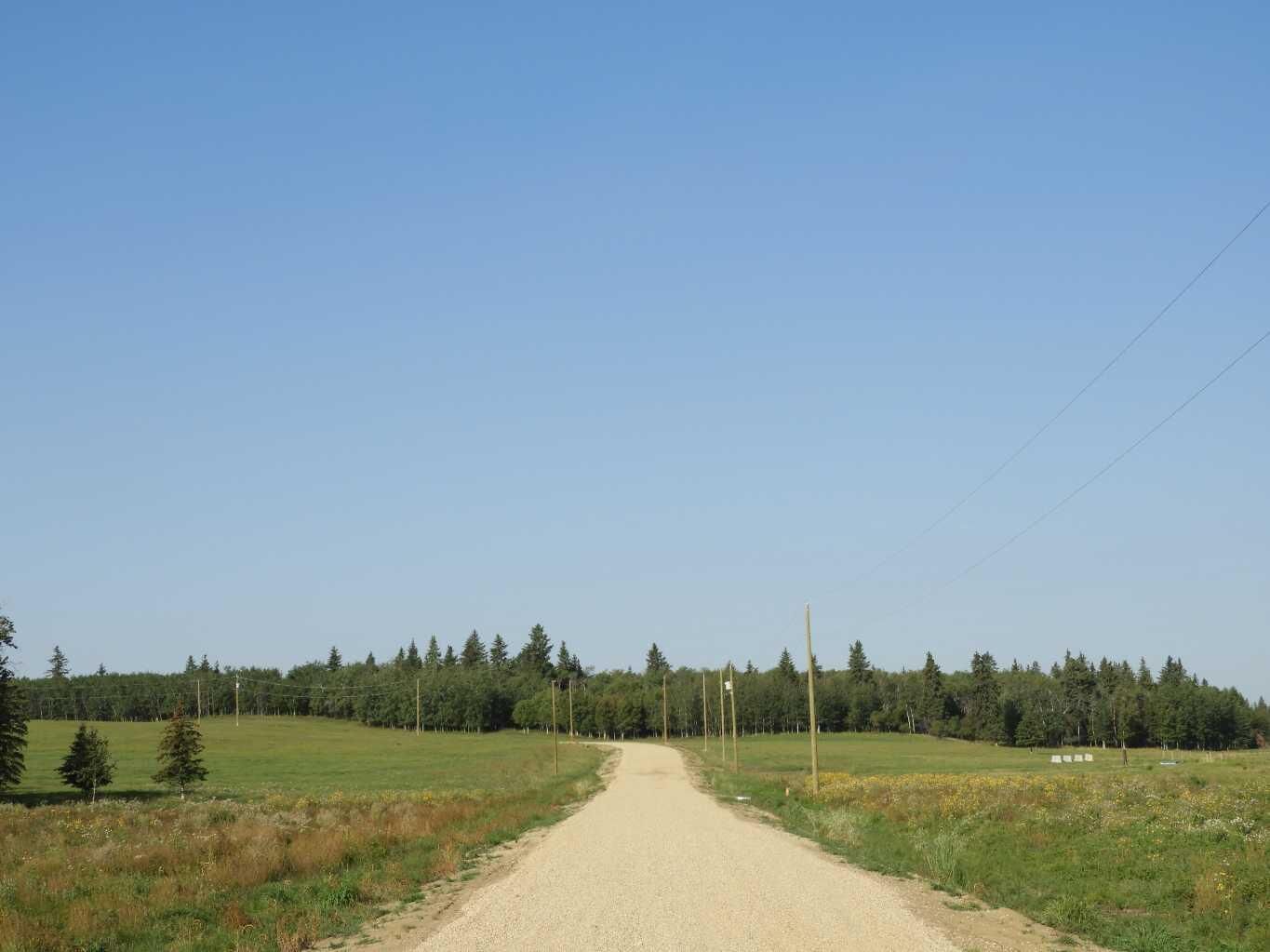 Property Photo: 7 Country Acres AB T0C 2J0