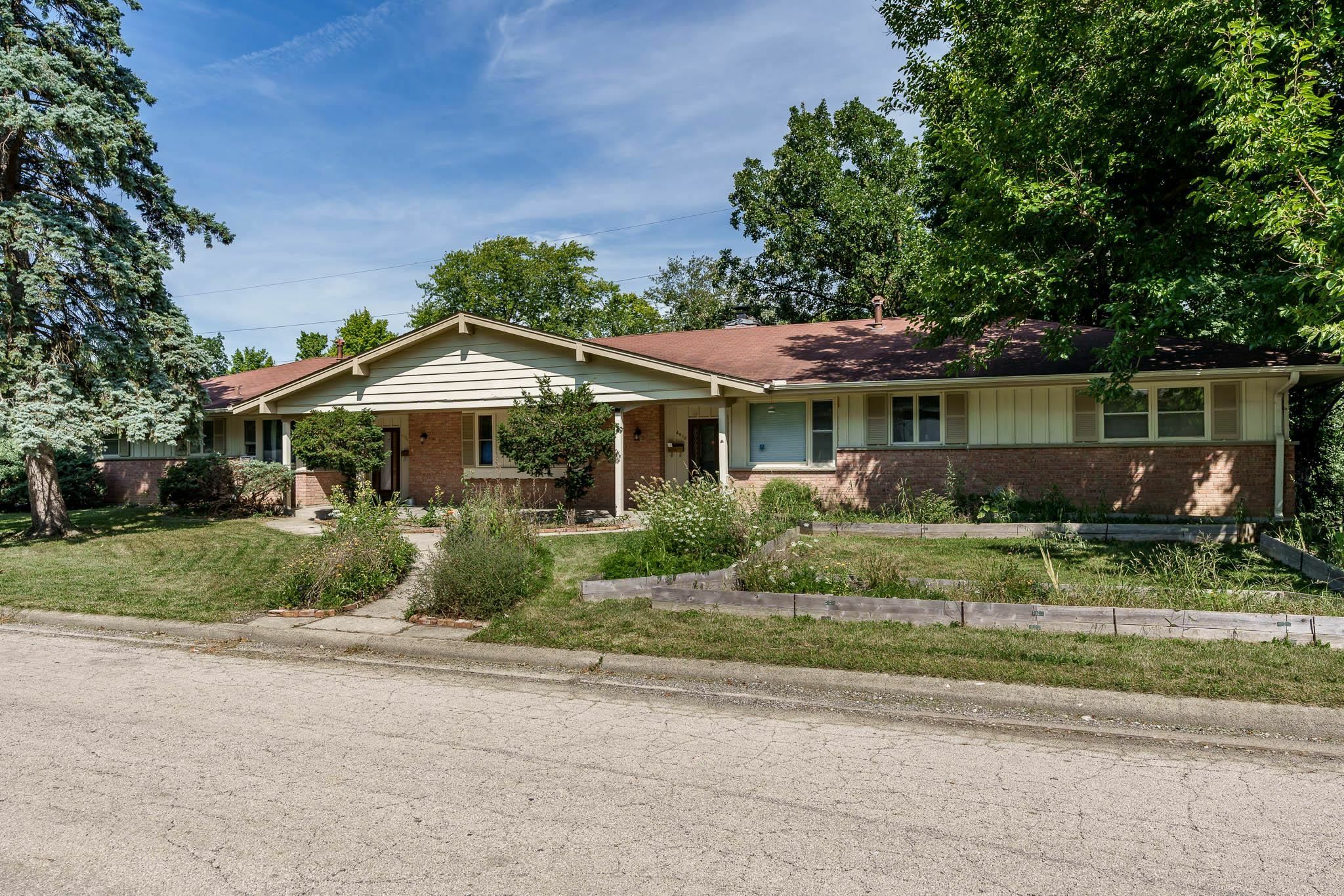 Property Photo:  4804 Flintridge Court  IL 61107 