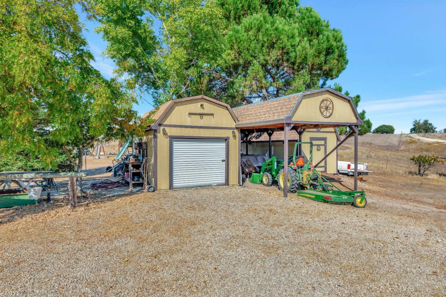 Property Photo:  52467 Smith Road  CA 93426 