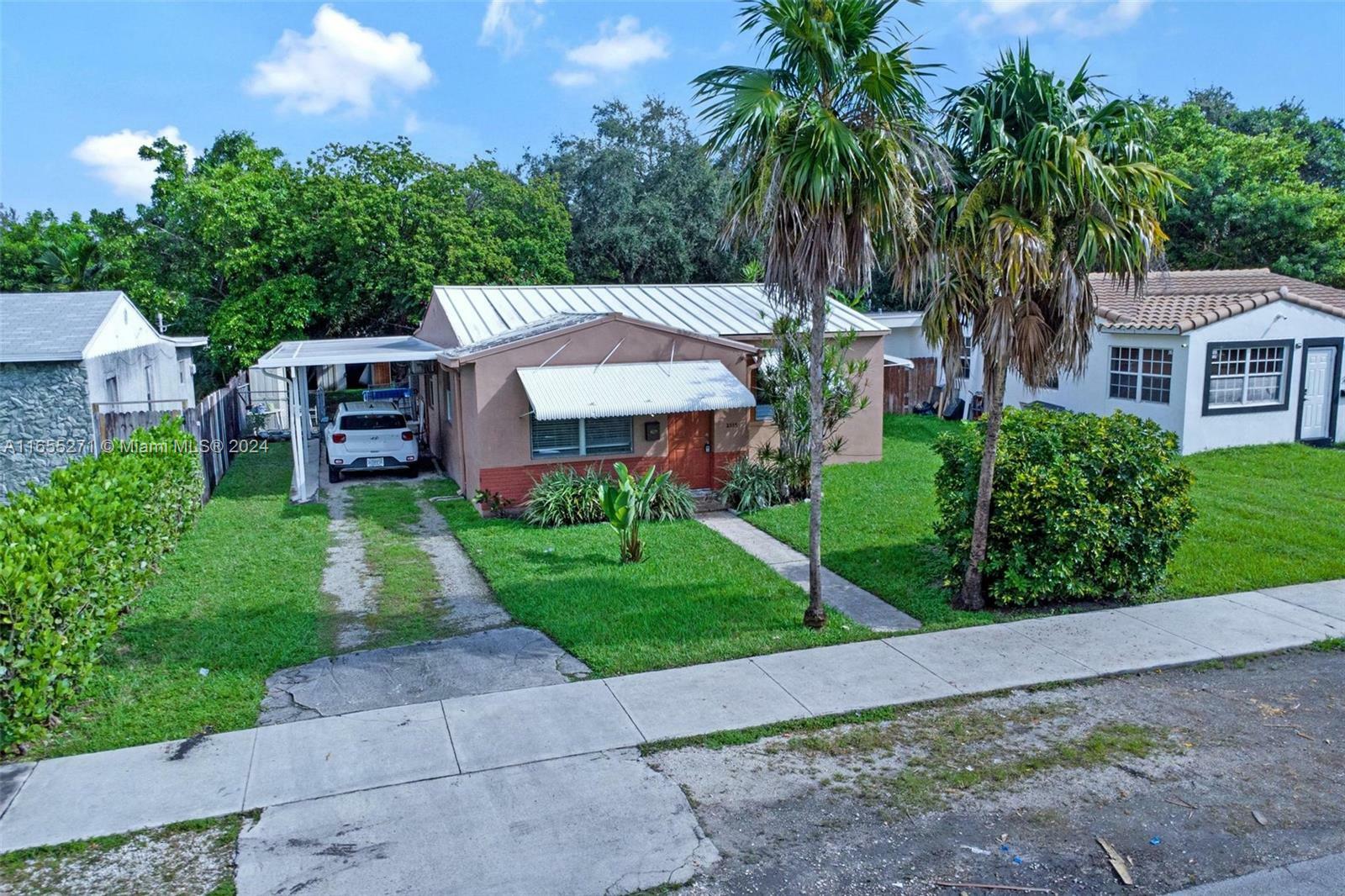 Property Photo:  2535 Liberty St  FL 33020 