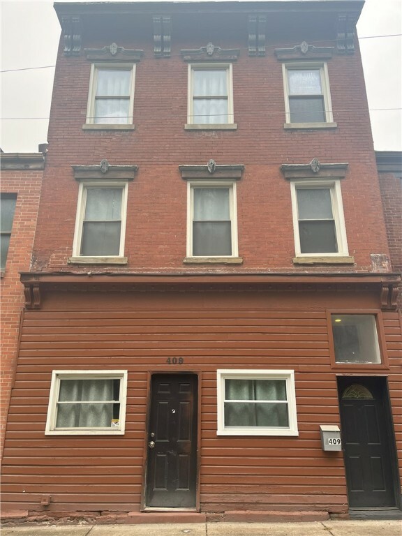 409 E Carson St  Pittsburgh PA 15203 photo