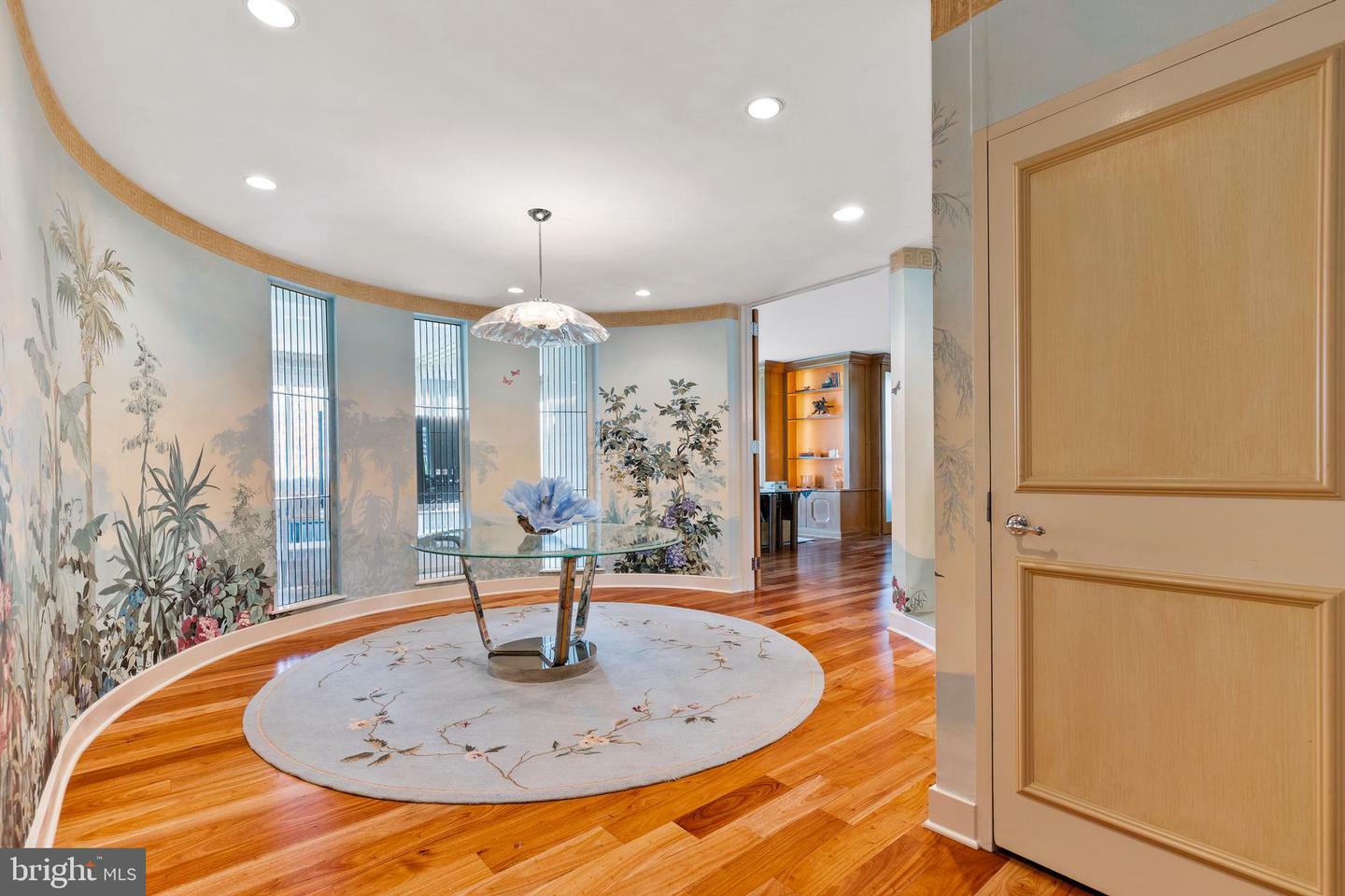 Property Photo:  1820 Rittenhouse Square 1002  PA 19103 