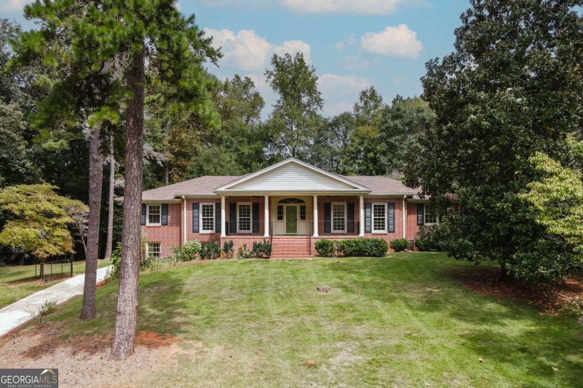 Property Photo:  270 Riverhill Drive  GA 30606 