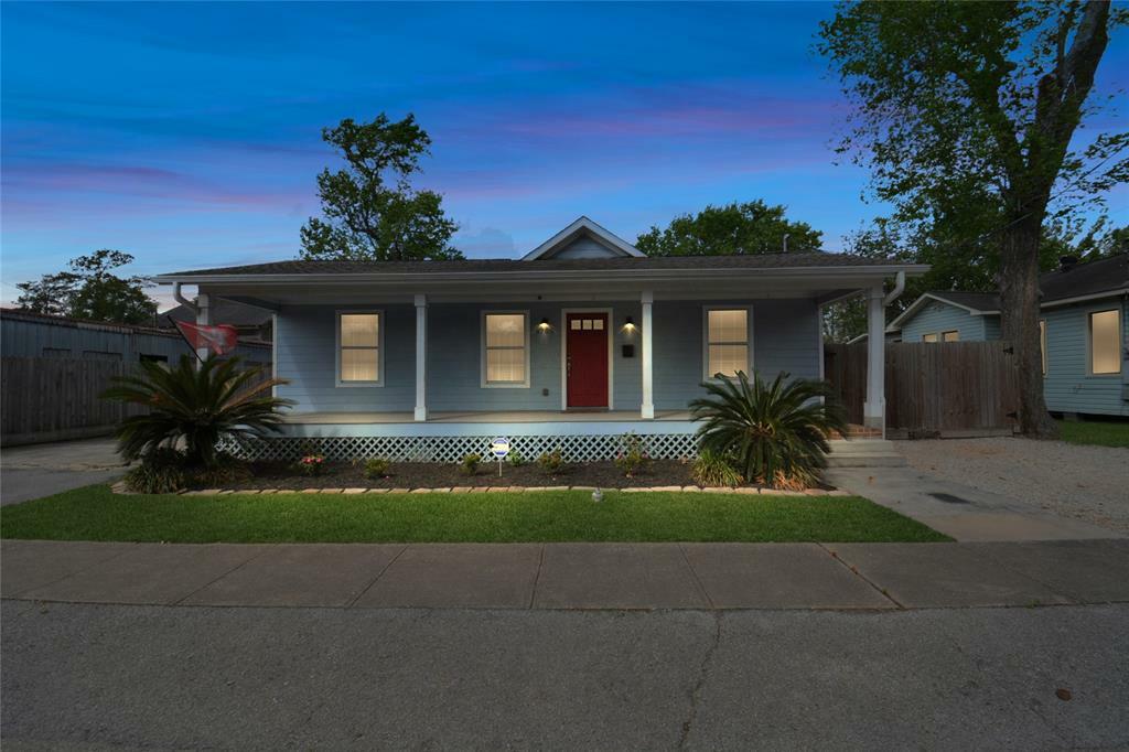 Property Photo:  5705 Cochran Street  TX 77009 