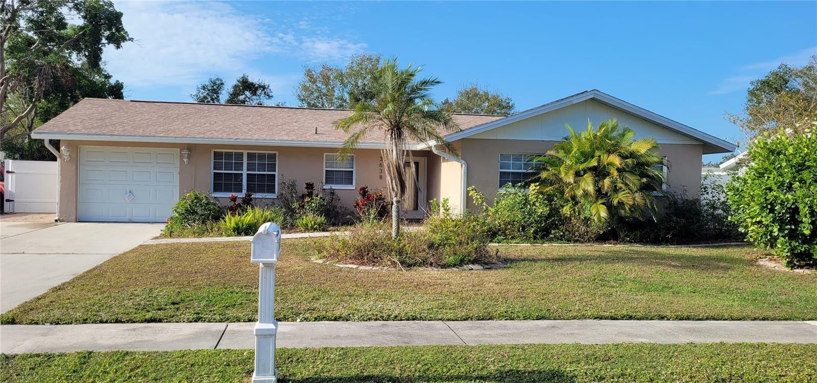 Property Photo:  3638 Winderwood Drive  FL 34232 