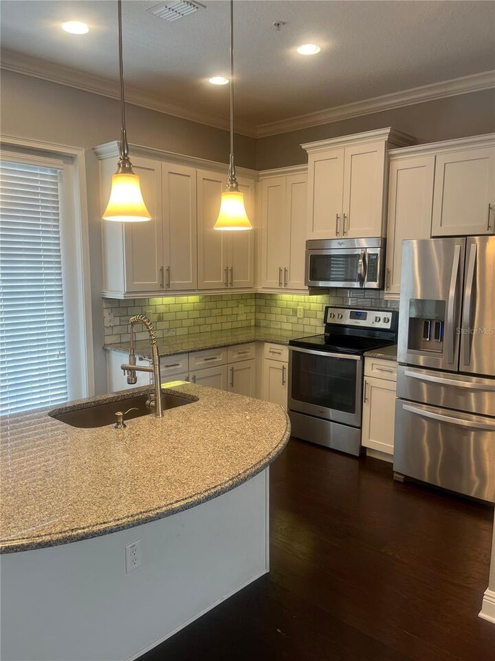 Property Photo: 12943 Cats Claw Lane FL 32828