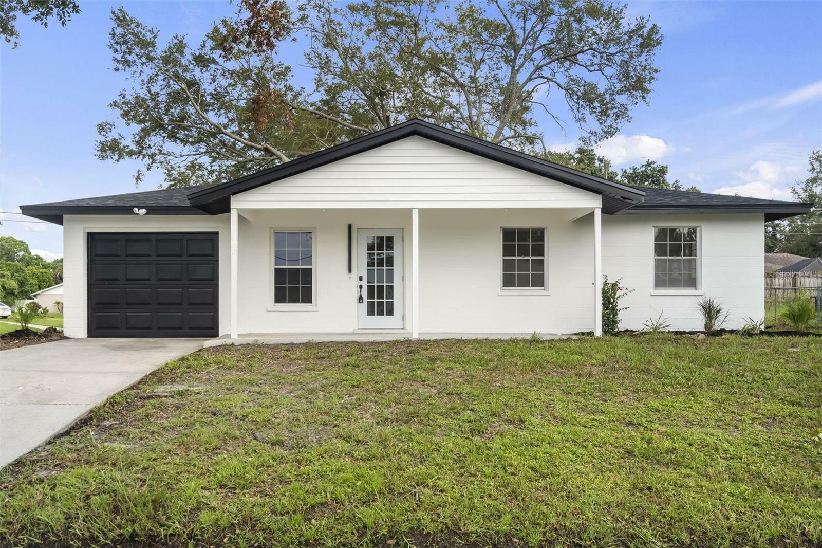 Property Photo:  4001 Westminster Drive  FL 34241 