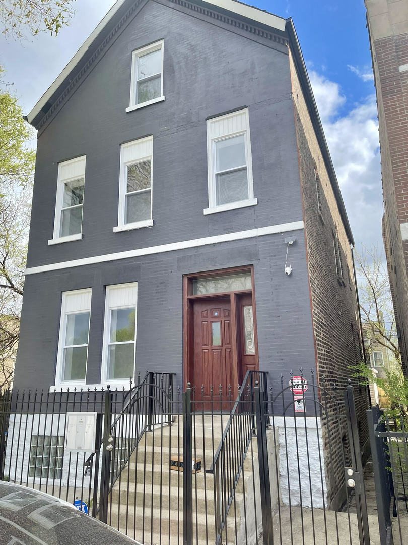 2713 W Gladys Avenue 3  Chicago IL 60612 photo