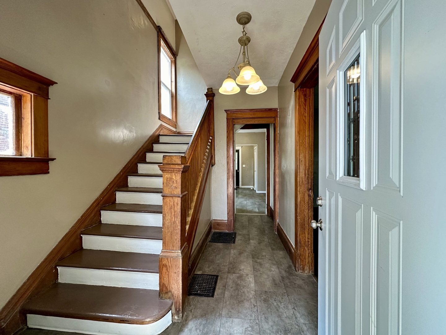 Property Photo:  415 N Alexander Street  IL 61727 