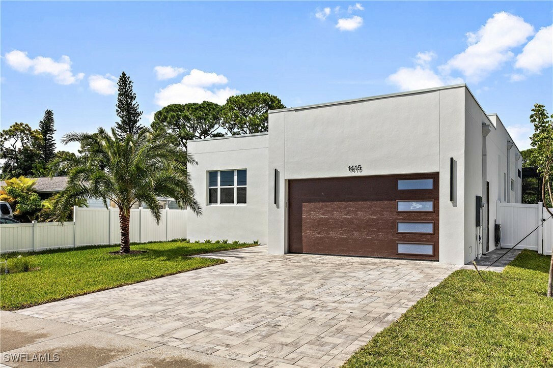 1415 13th Avenue N  Naples FL 34102 photo