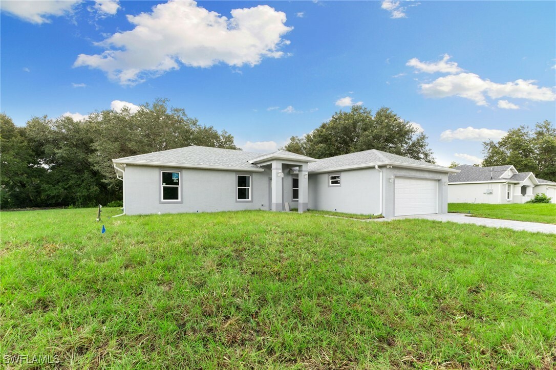 Property Photo:  1517 McKinley Avenue  FL 33972 