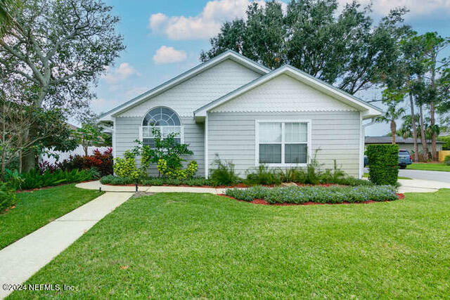 Property Photo:  930 Ruth Avenue  FL 32250 