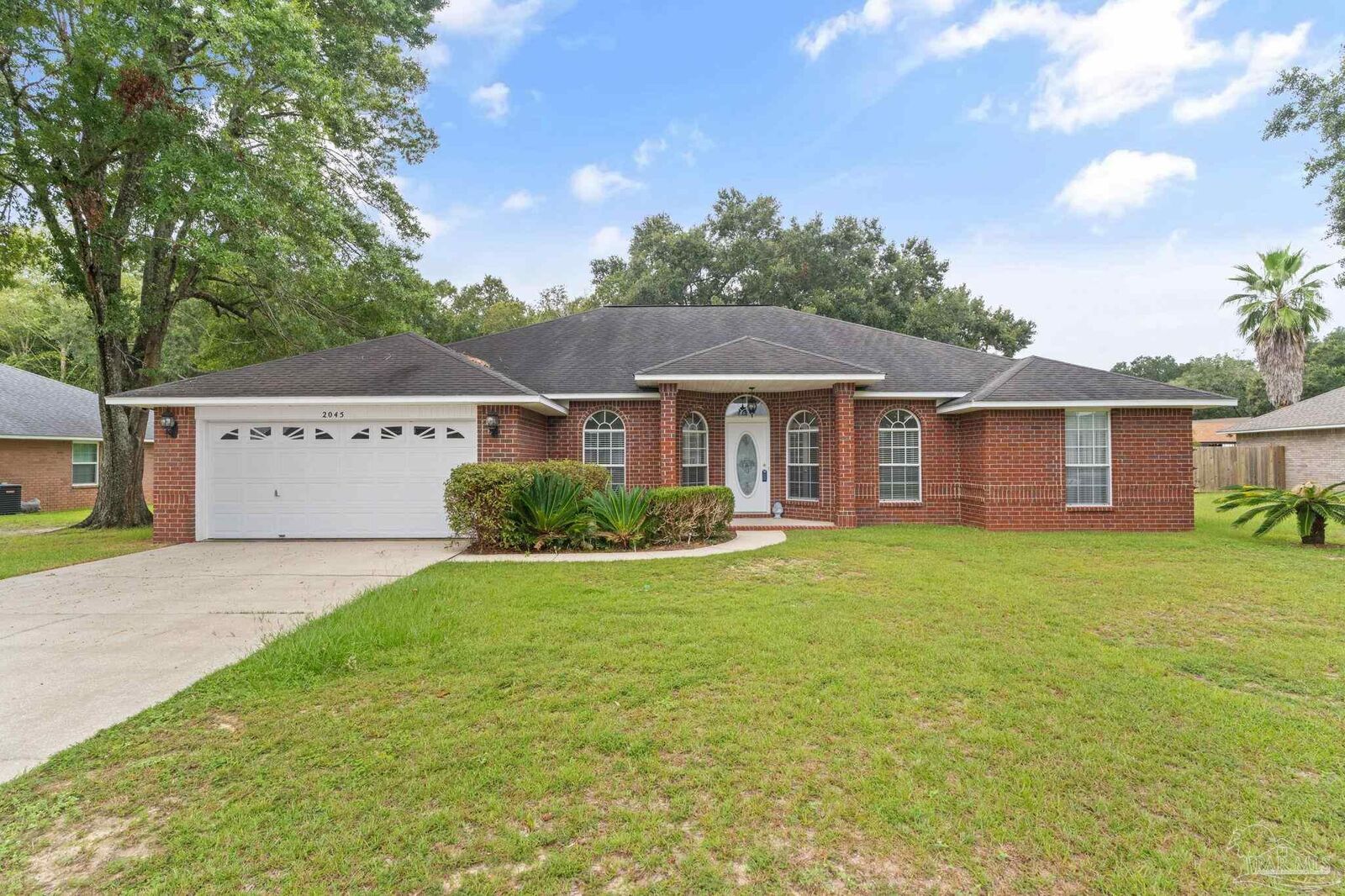 Property Photo:  2045 Dovefield Dr  FL 32534 