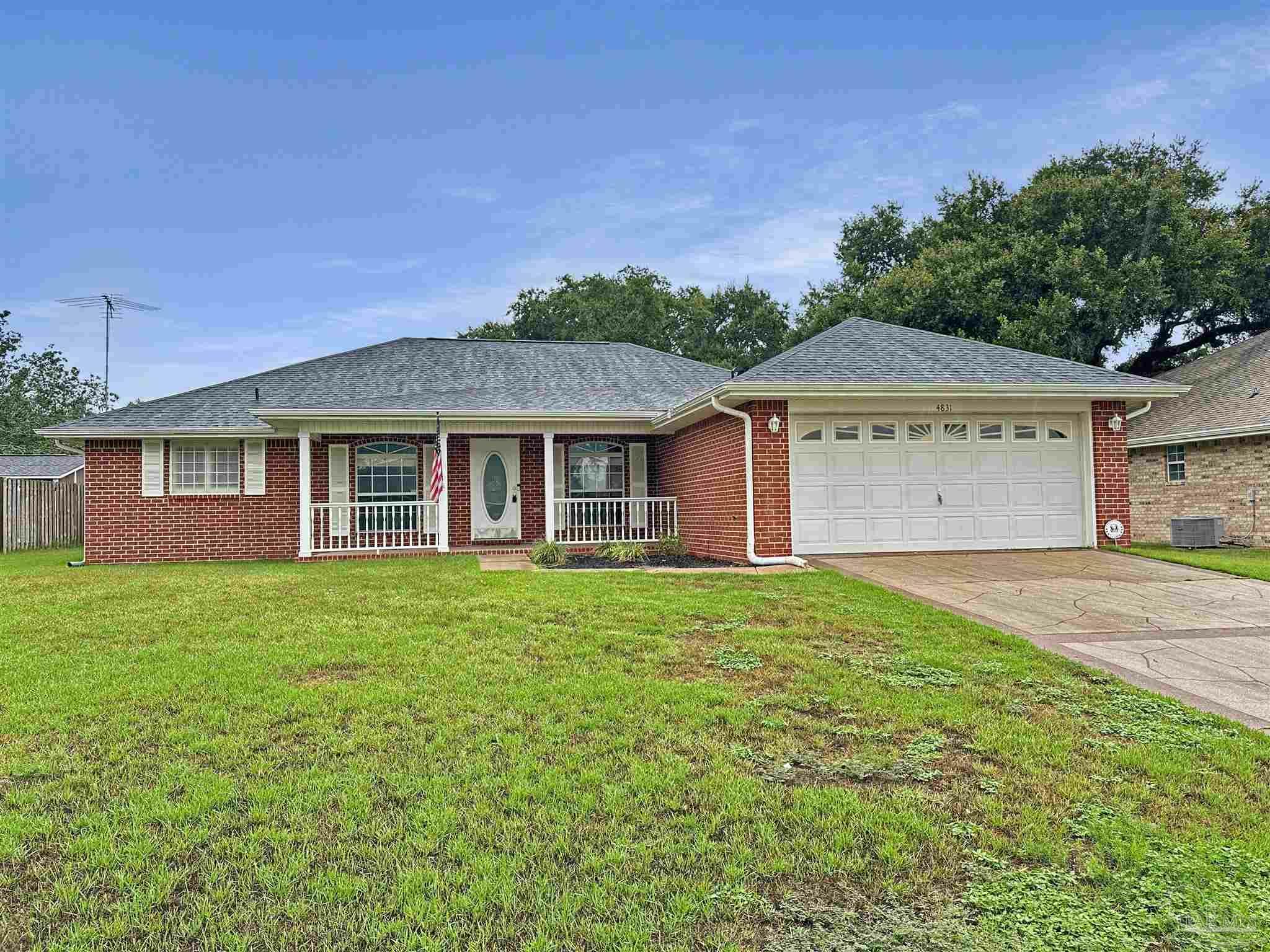 Property Photo:  4831 La Casa Cir  FL 32571 