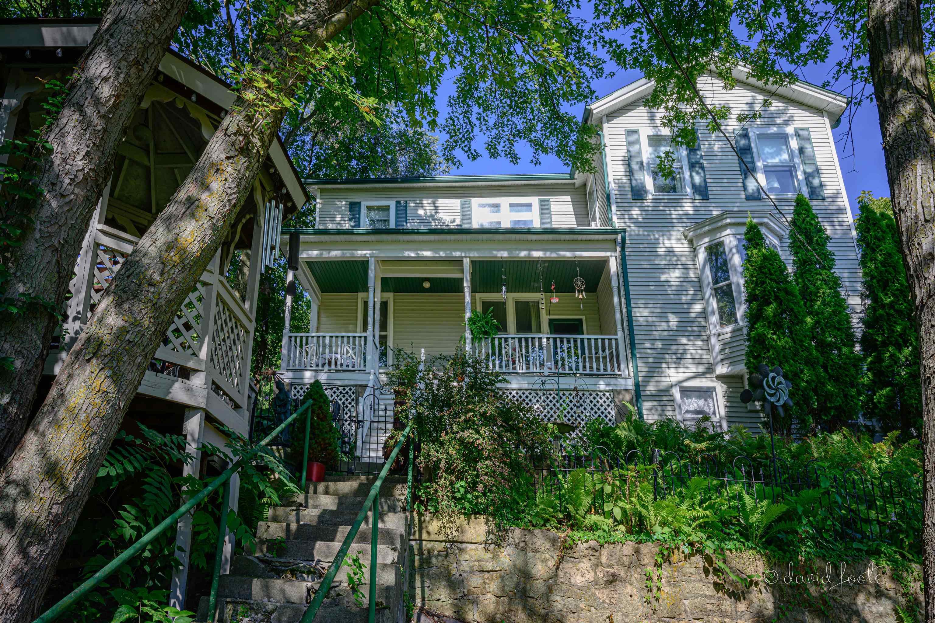 Property Photo: 606 S Prospect Street IL 61036