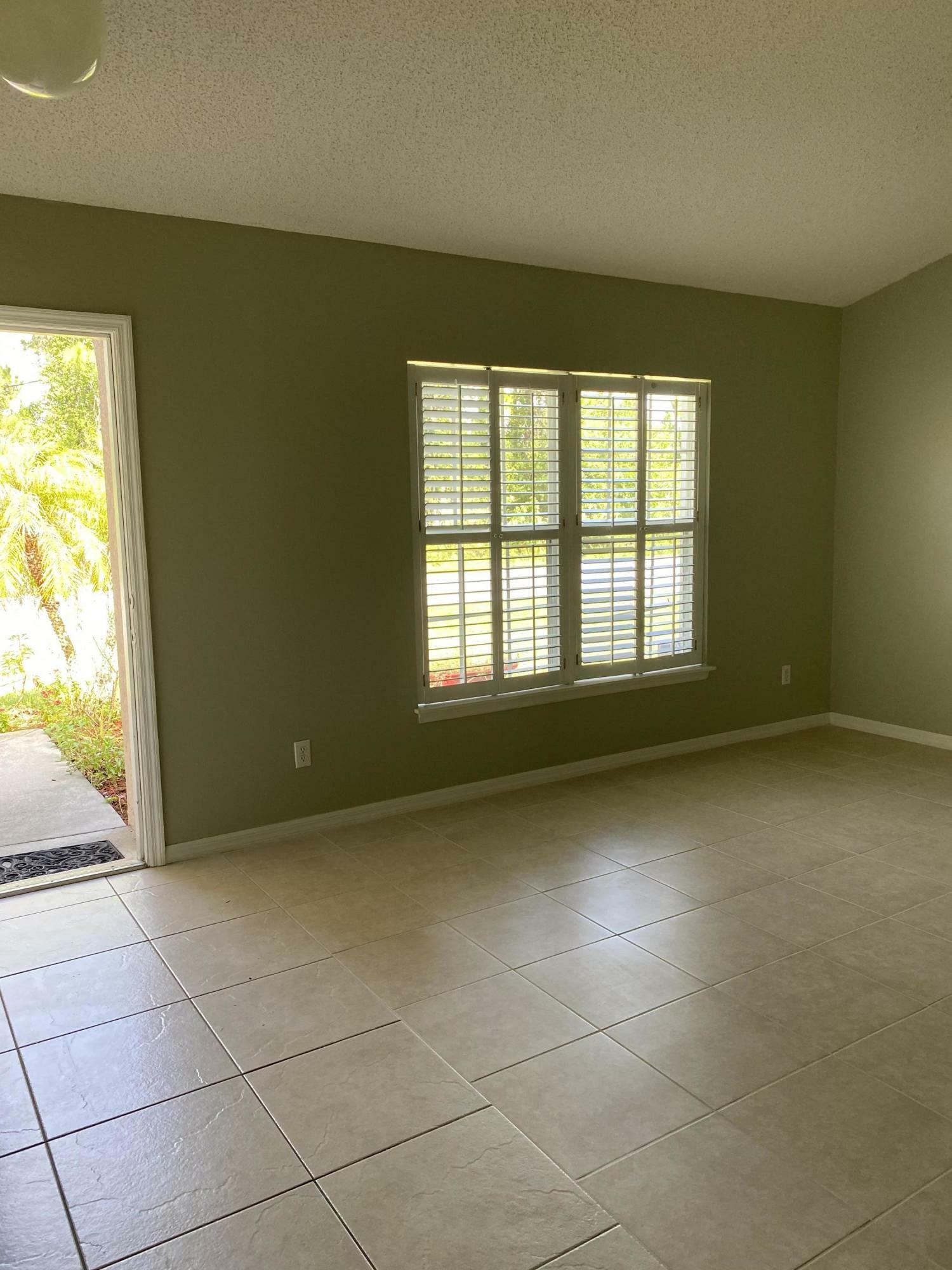 Property Photo:  4021 SW Rosser Boulevard  FL 34953 