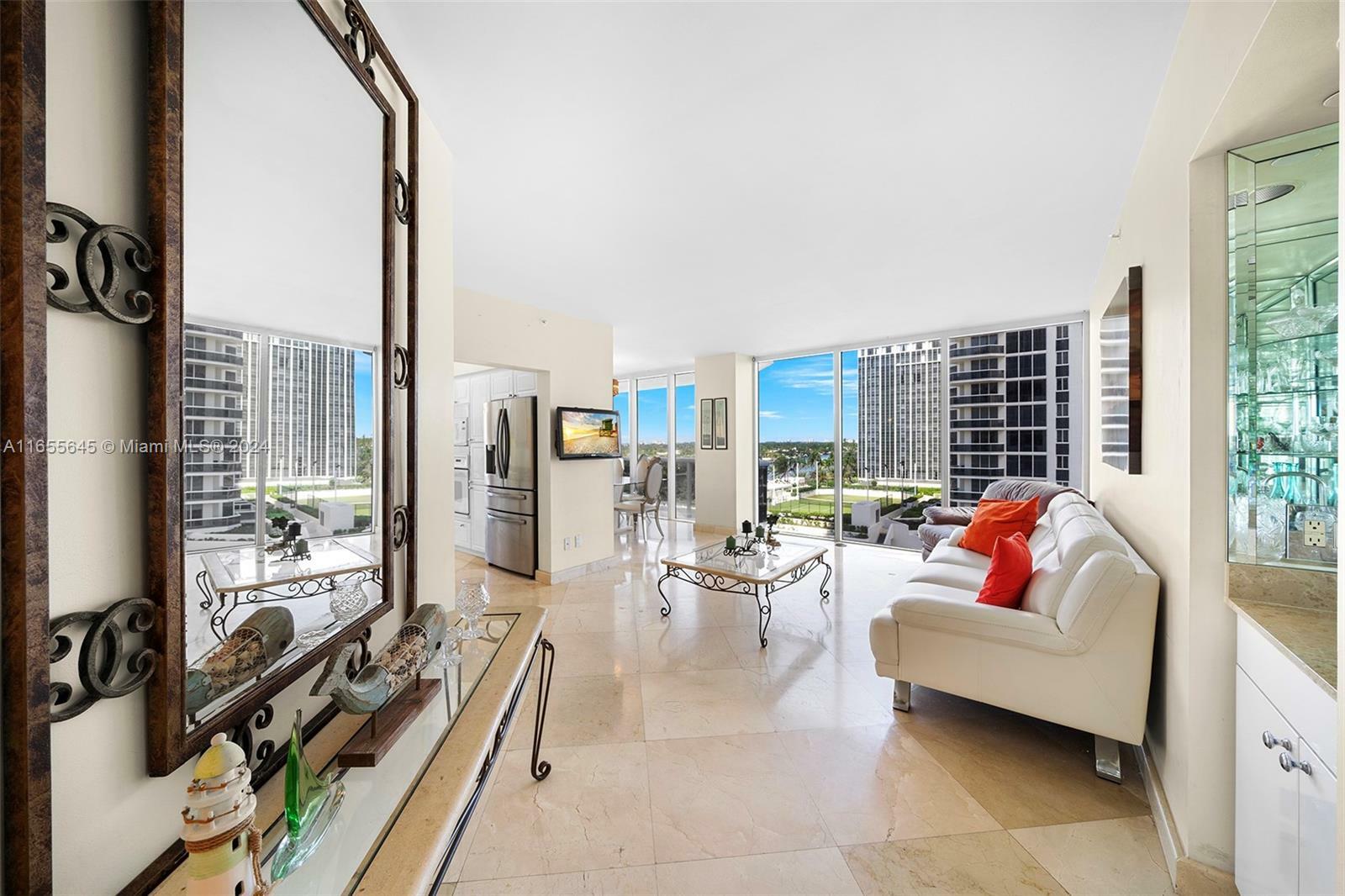 Property Photo:  4775 Collins Ave 807  FL 33140 