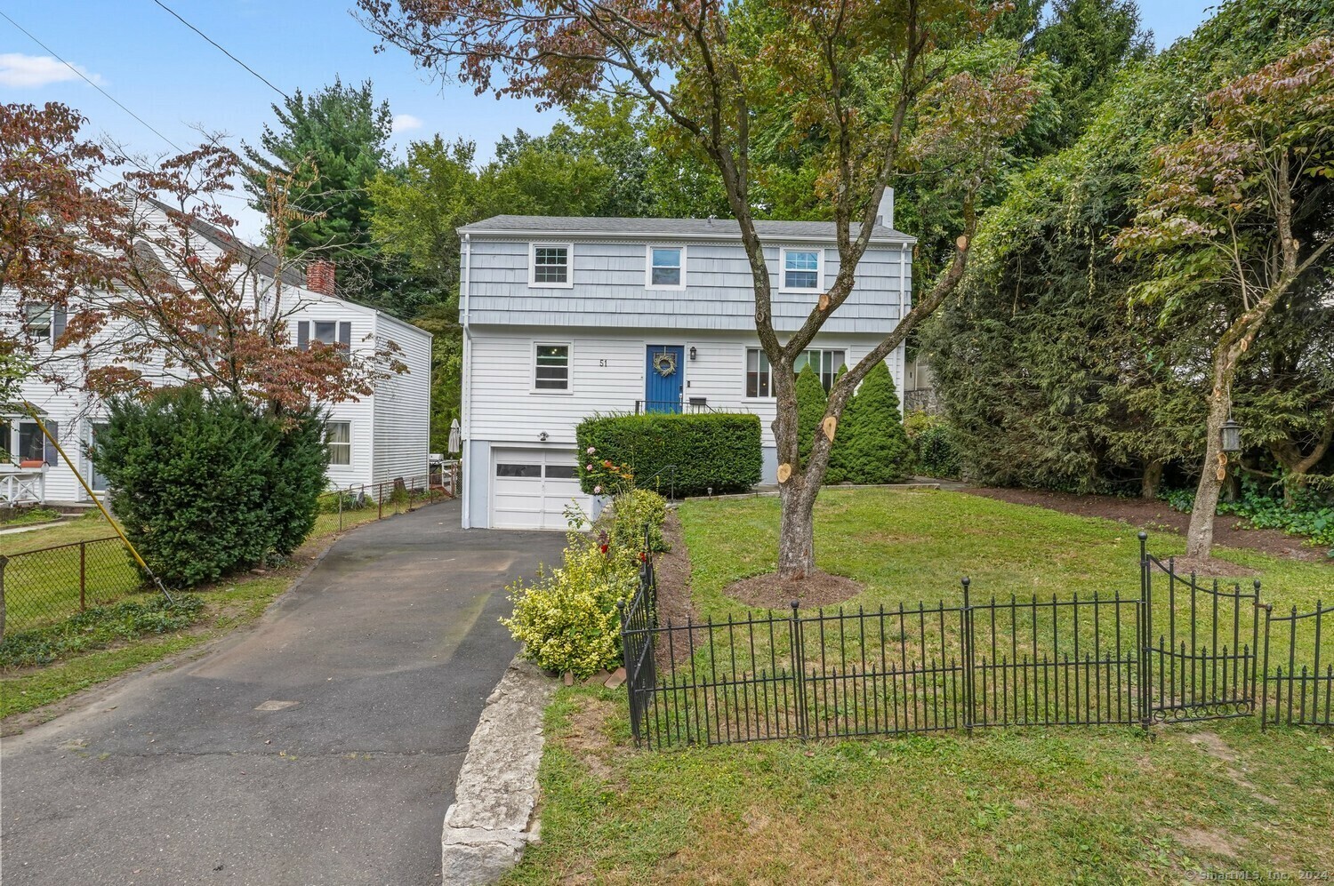 Property Photo:  51 Lockwood Lane  CT 06851 