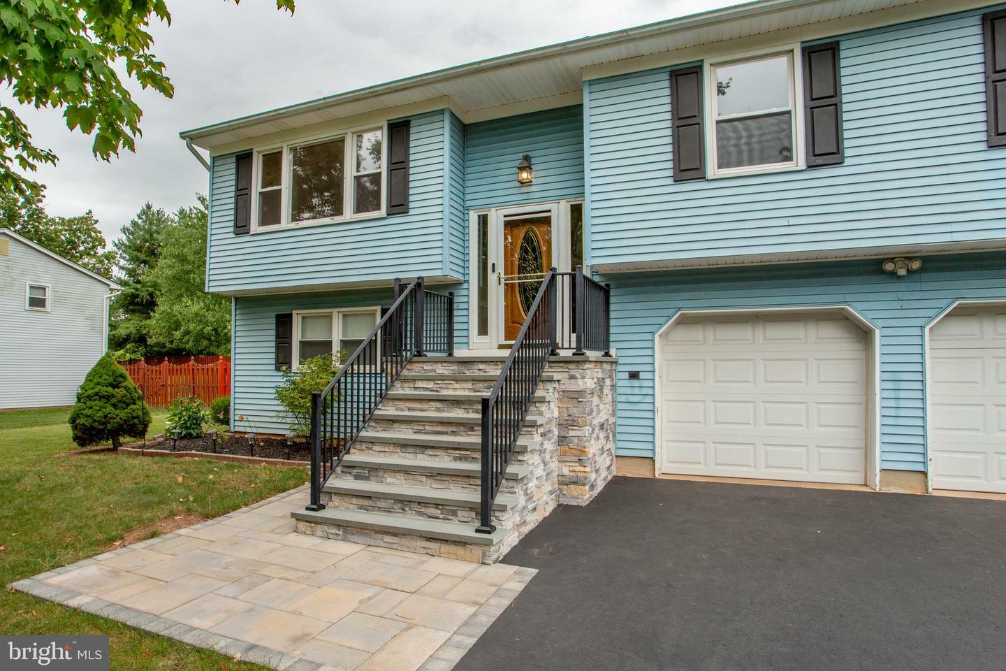 Property Photo:  8 Sheffield Station Road  NJ 08822 