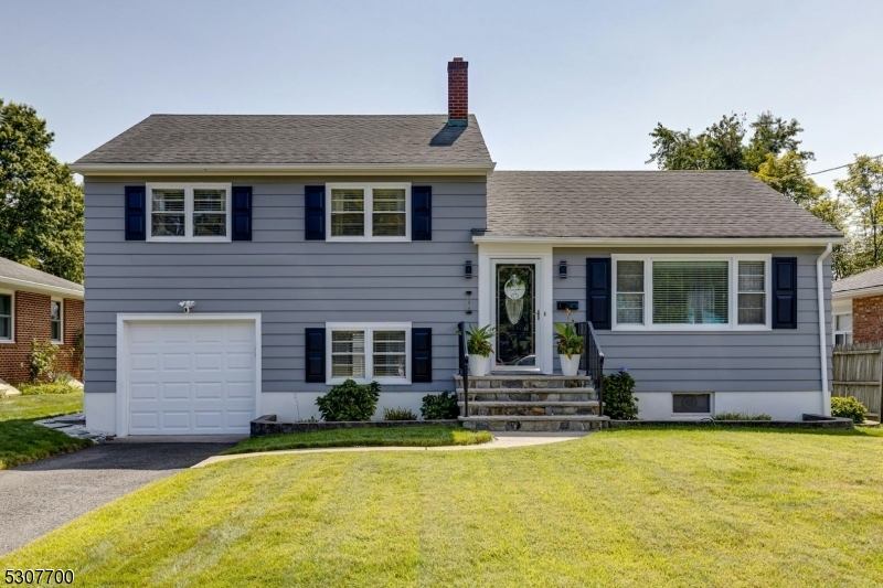 Property Photo: 701 Denninger Rd NJ 07063