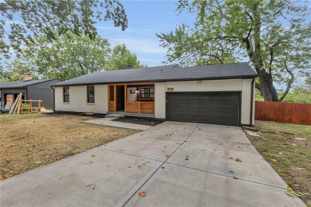 Property Photo:  6700 W 65th Terrace  KS 66202 