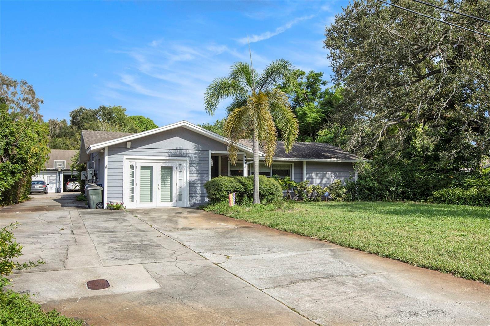 Property Photo:  2611 48th Street W  FL 34209 