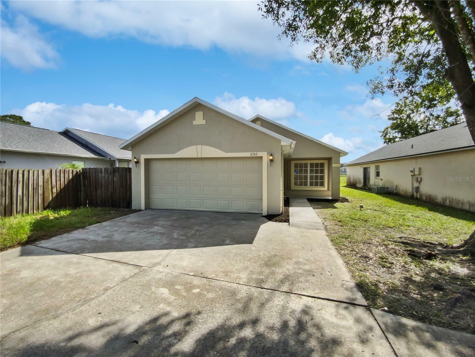 Property Photo:  8742 Foley Drive  FL 32825 