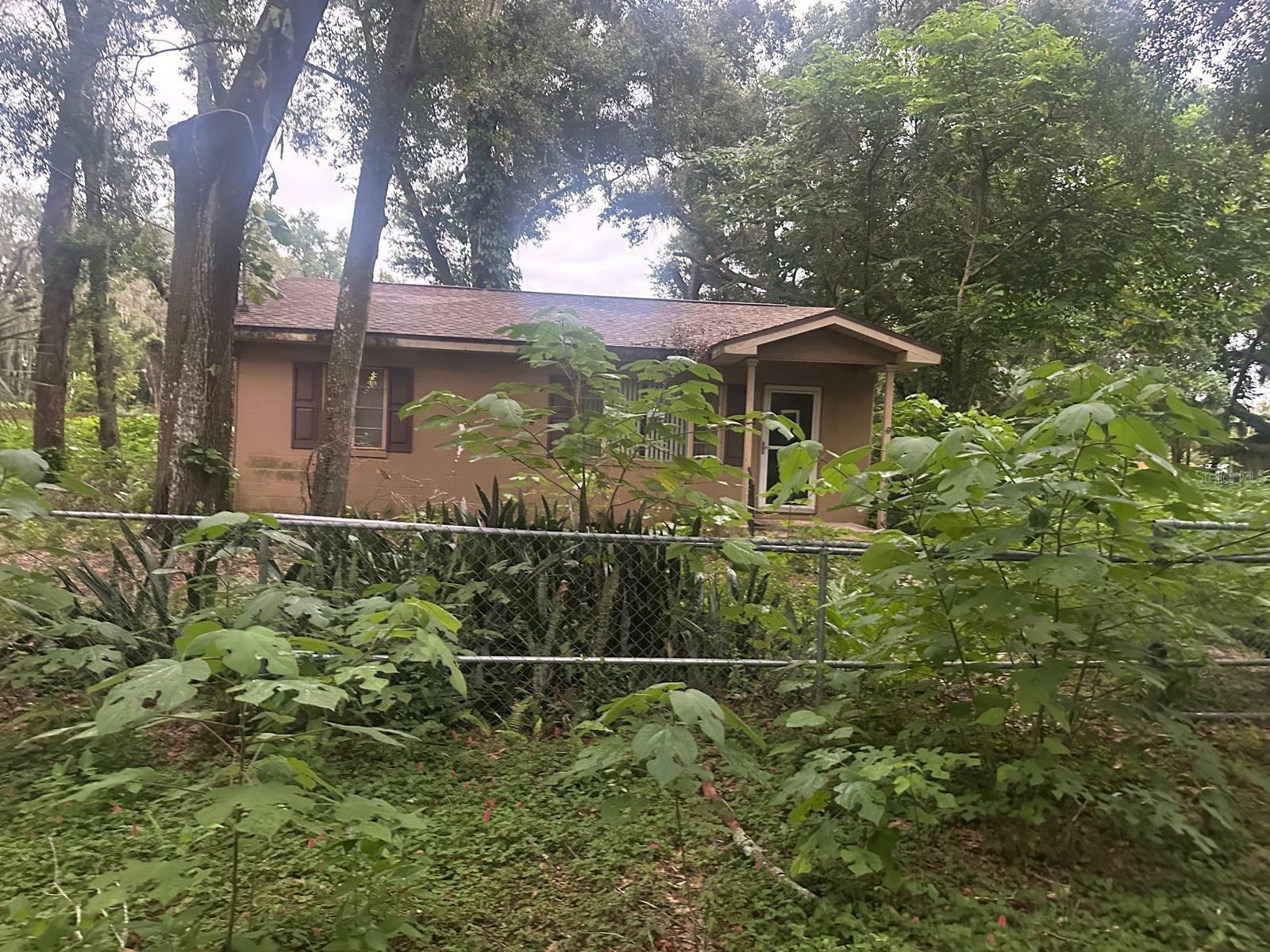 Property Photo:  307 Tweed Avenue  FL 33584 