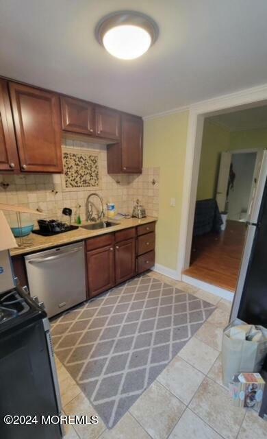 Property Photo:  102 Wallace Street  NJ 07701 