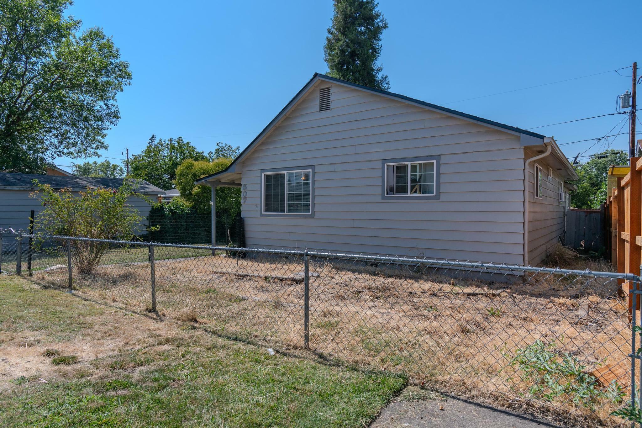 Property Photo:  507 Effie Street  OR 97504 