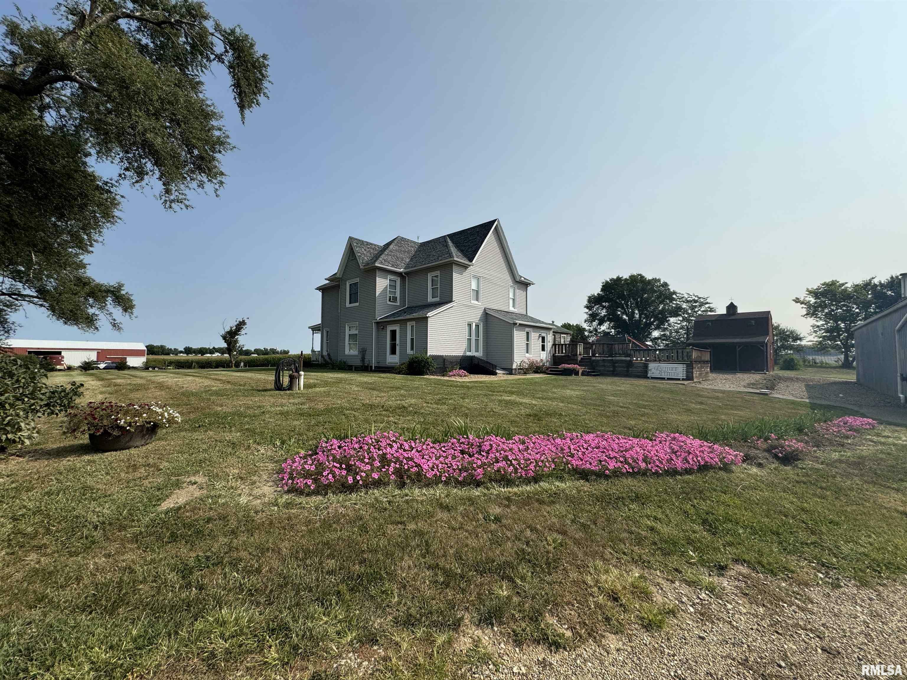 Property Photo:  1677 E Smokey Road  IL 61415 