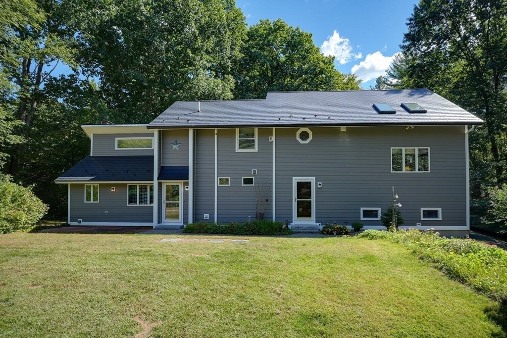 Property Photo:  210 Hemlock Park Drive  MA 01450 