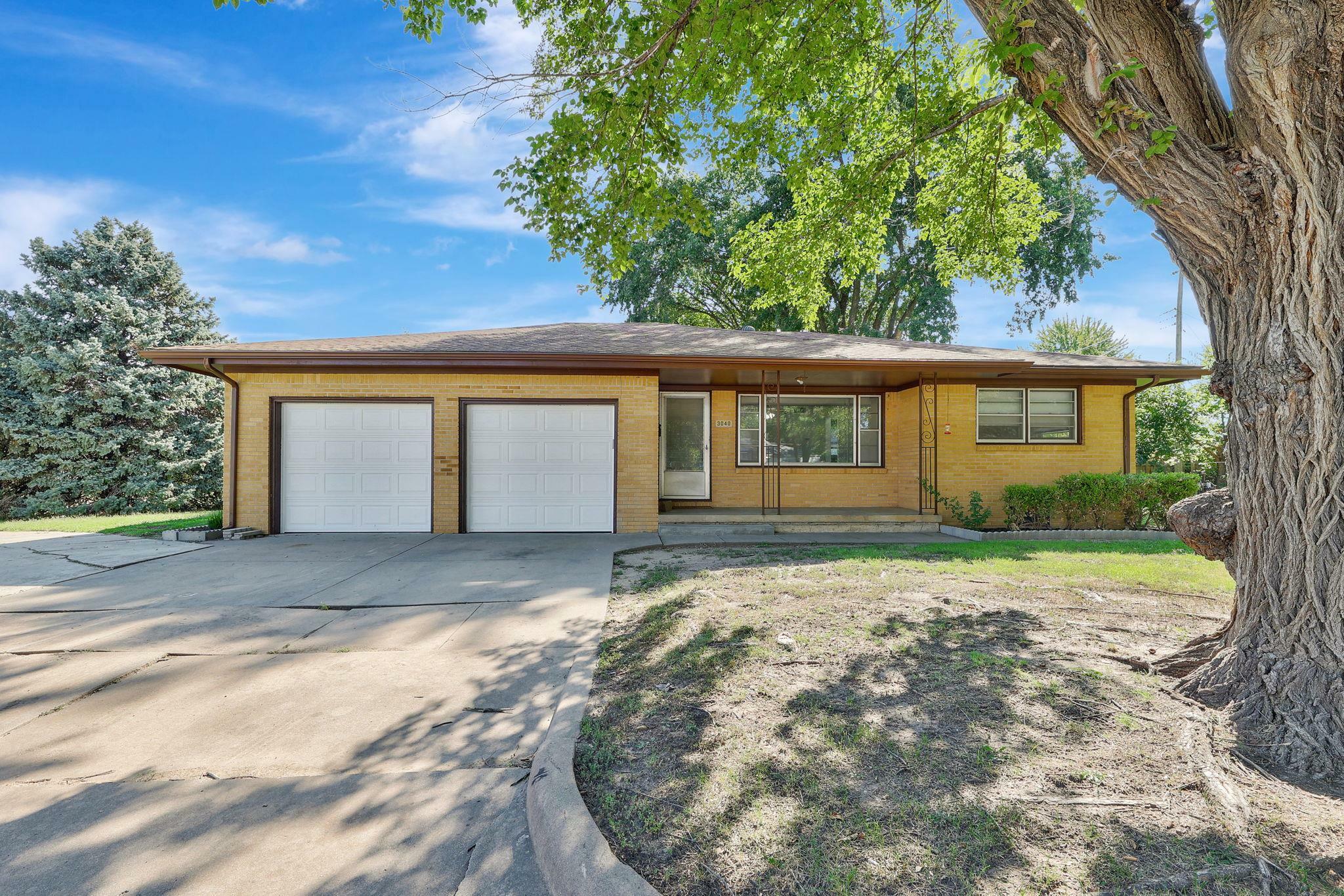 Property Photo:  3040 S Elizabeth Ave  KS 67217 