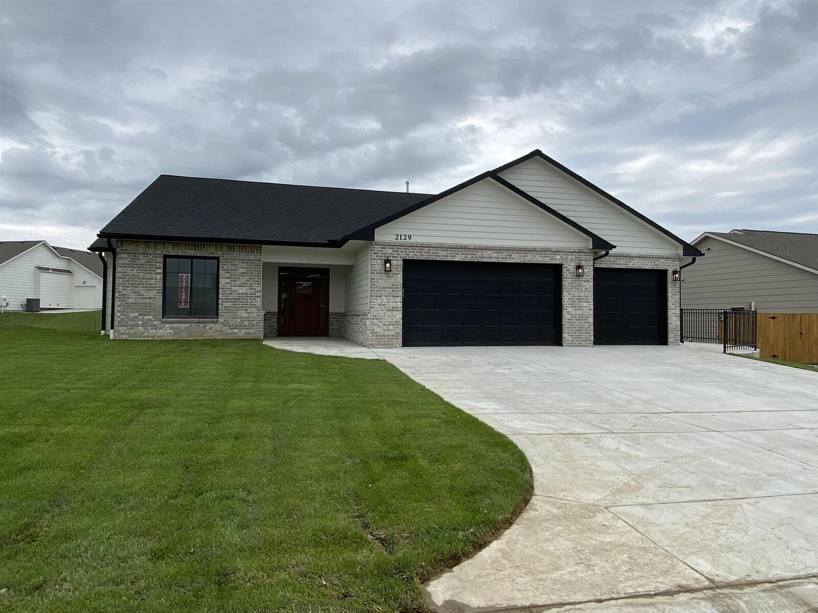 Property Photo: 2129 S Tara Falls St KS 67207