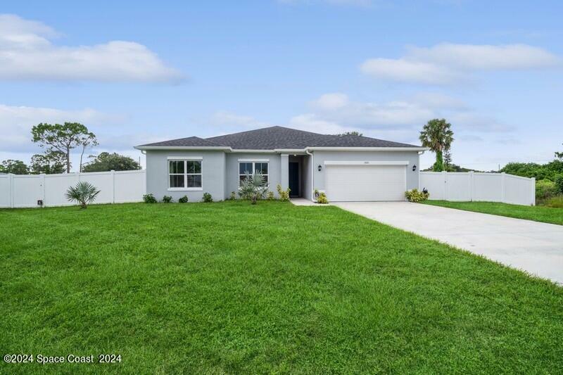 Property Photo:  900 Coquina Street SE  FL 32909 