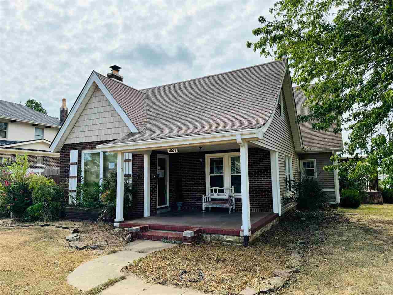 Property Photo:  1003 E Broadway Avenue  OK 74023 