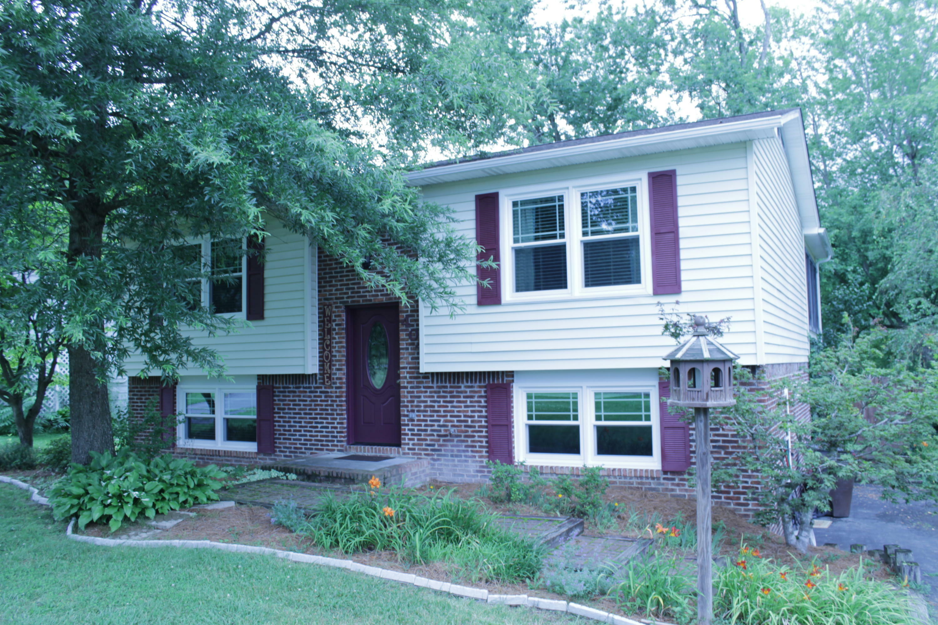 Property Photo:  404 Pleasant Grove Road  TN 37618 