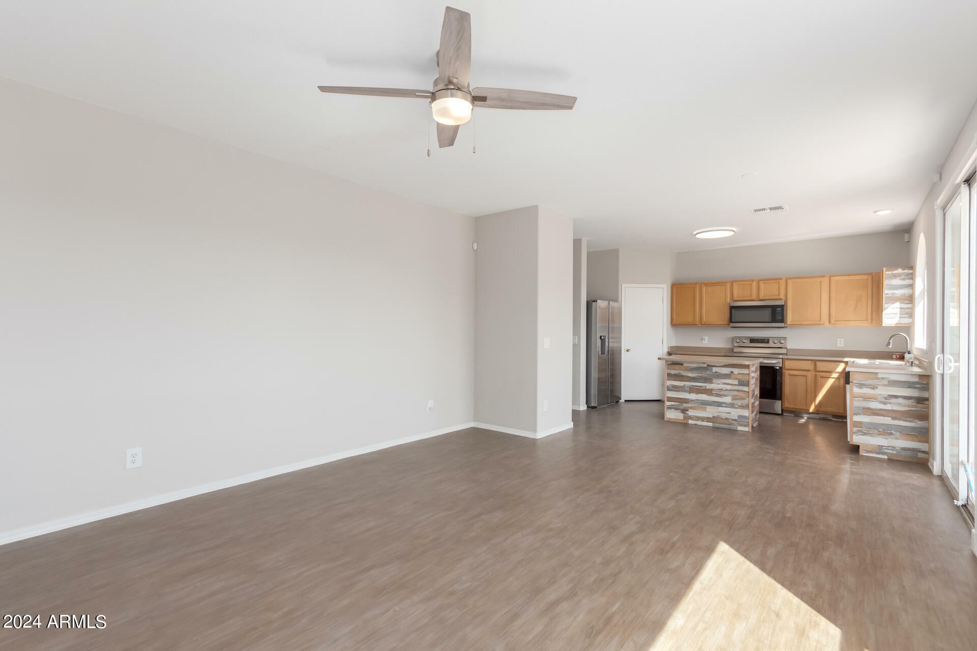 Property Photo:  1211 E Sunland Avenue  AZ 85040 